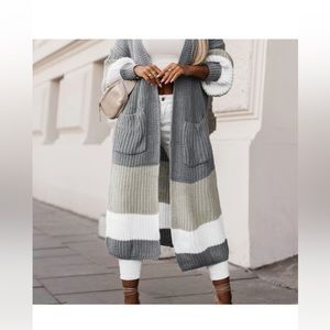 Beautiful long sweater NWT size medium